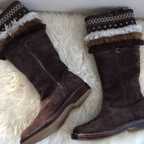 UGG AUSTRALIA Brown Tall Suede Sheepskin Boots Fringe Native Style Sz 6 - Picture 4 of 8